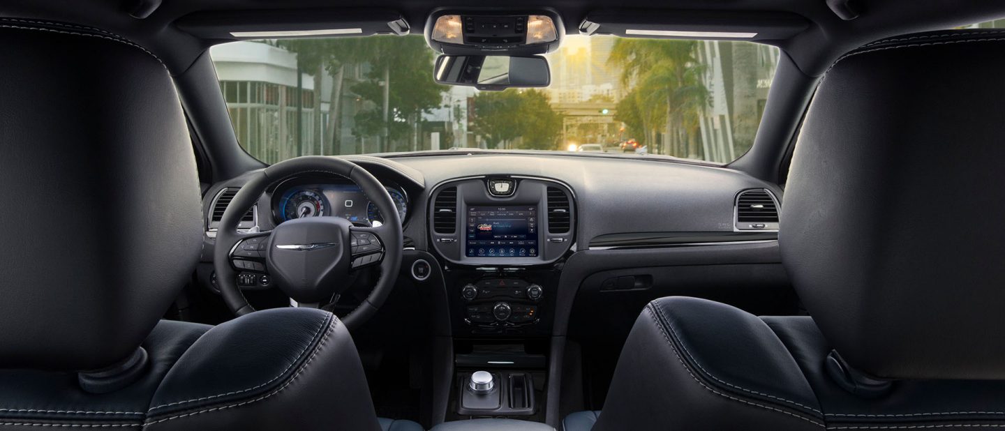 Chrysler 300 Smart Interior Features